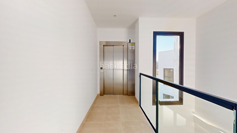 Foto 663a023d-69af-41bc-983d-00a0edca5bc5. Casa 330m<sup>2</sup> amb aparcament piscina a balcón de Finestrat-terra marina Finestrat