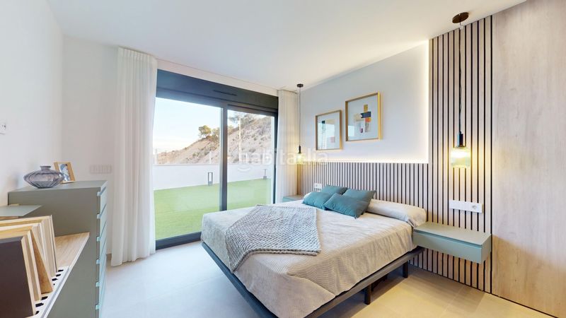 Foto c94da2b9-97ba-4cc9-8017-26b133a6380b. Casa 330m<sup>2</sup> amb aparcament piscina a balcón de Finestrat-terra marina Finestrat