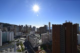 Apartament a Rincón Bajo. Apartamento en la playa de levante de benidorm. inversión garant