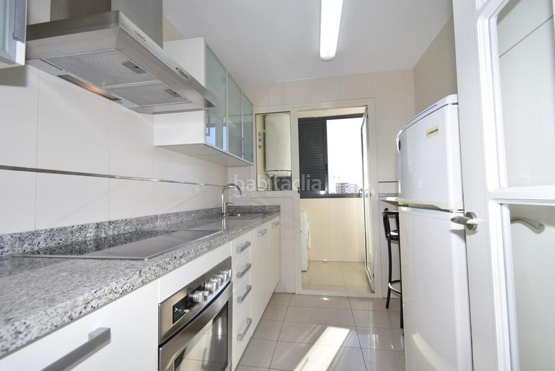 Foto 7fcbe1dd-2771-4ad5-845d-19c18395cdb0. Piccolo appartamento con riscaldamento parcheggio piscina in Benidorm