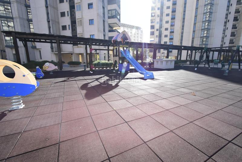 Foto 8d66ca20-3b6a-41dd-9239-e29f0f739429. Piccolo appartamento con riscaldamento parcheggio piscina in Benidorm