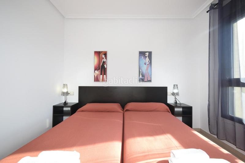 Foto e1748d63-e8e1-4cdc-ae84-23f3a17089c4. Piccolo appartamento con riscaldamento parcheggio piscina in Benidorm