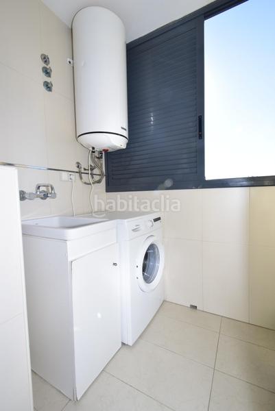 Foto e9f625fd-fa99-49ab-acc9-b9704b680dc1. Piccolo appartamento con riscaldamento parcheggio piscina in Benidorm