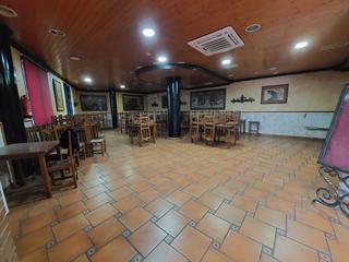 Bâtiment à usage industriel à Ciudad de Asís. Restaurante en venta