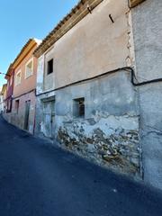 Casa adossada a Carrer de sant rafael 15. Casa a reformar
