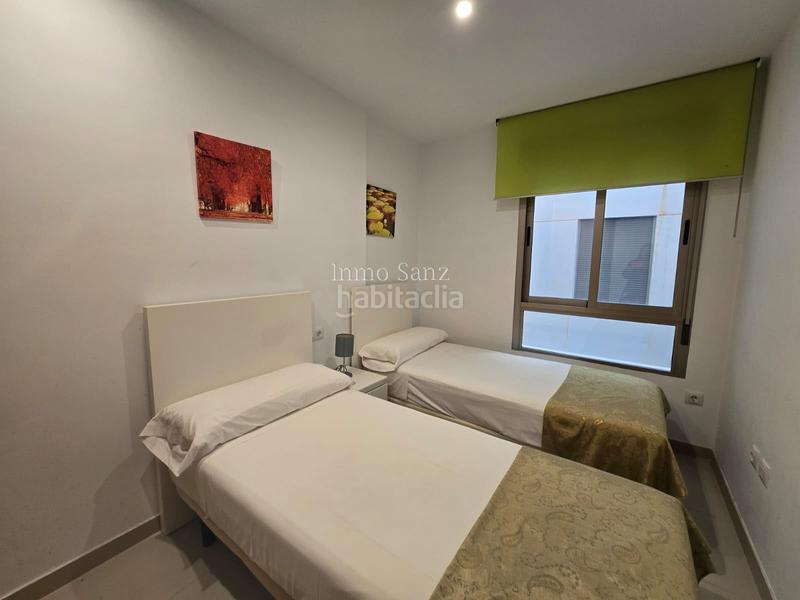 Foto 4340b8c1-714f-4e4a-997e-5fb6a757b1ef. Pis amb piscina a Campello Playa Campello (el)