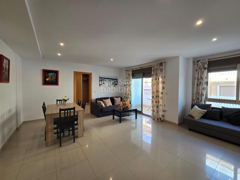 Foto 4fbb90cc-2483-4e42-b49d-2f77108d9ee7. Pis amb piscina a Campello Playa Campello (el)