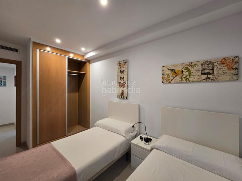 Foto 694a6238-ab83-4894-951c-664fa67be5ff. Pis amb piscina a Campello Playa Campello (el)