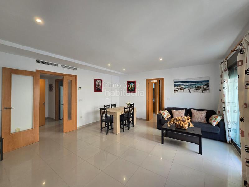 Foto f57ec403-cd1a-4d0e-bb52-908764e70831. Pis amb piscina a Campello Playa Campello (el)