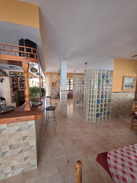 Foto 295683fb-22d9-4755-baeb-f6c91ba9a700. Local comercial a Pueblo Español-Coveta Fumá Campello (el)