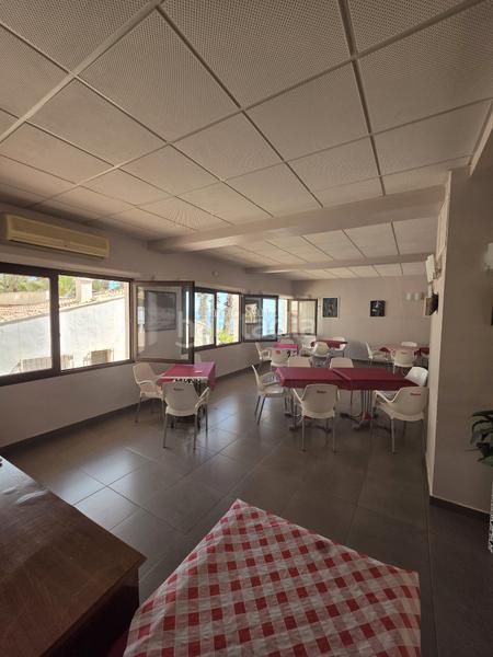 Foto b414f0a1-1a28-44b0-9558-3f31d52395ee. Local comercial a Pueblo Español-Coveta Fumá Campello (el)