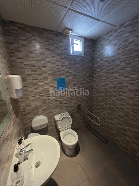 Foto fcc6359e-19e2-4bb2-9a34-eb7529dd1b53. Local comercial a Pueblo Español-Coveta Fumá Campello (el)