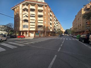 Pis  Avinguda de germanies. Piso en el campello