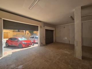 Aparcament cotxe  Carrer de frasquito roc. Garaje cerrado en el campello