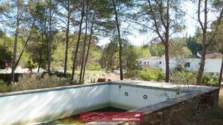 Wohngrundstück in Monteamor-La Carrasca-El Peucal. Parcela urbana