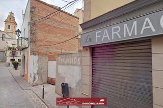 Terreny residencial a Serra. Solar en el centro del pueblo