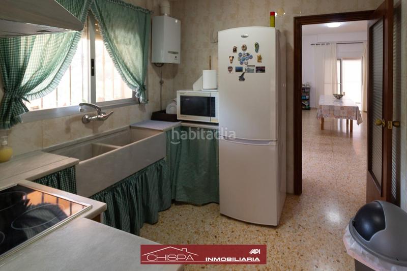 Foto 2e844bcf-fd70-4509-8ae9-ddbf225c0b4d. Chalet con parcheggio piscina in Albalat dels Tarongers