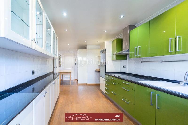 Foto 6132412a-36c5-4ad6-bf88-ef5f10f32c85. Pis amb calefacció aparcament a Mestalla Valencia