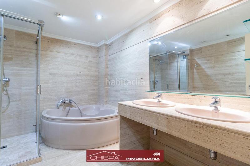 Foto abf8befc-687c-495d-bbe6-d529b5eda298. Pis amb calefacció aparcament a Mestalla Valencia