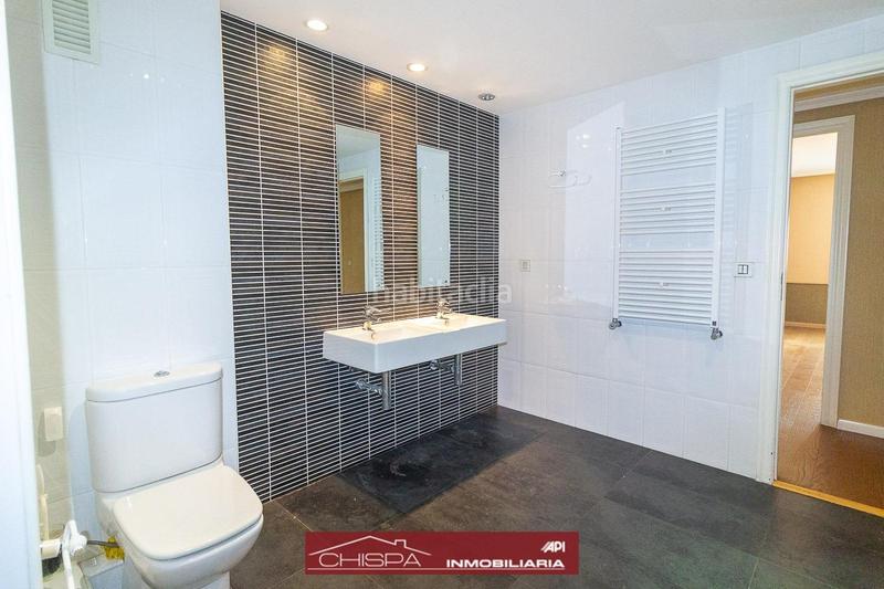 Foto e12cf0dd-b248-4e61-b74d-3b47c503103b. Pis amb calefacció aparcament a Mestalla Valencia