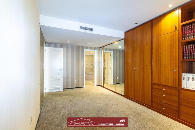 Foto f66d192c-48f0-47ad-87e8-a0aa04817f8e. Pis amb calefacció aparcament a Mestalla Valencia