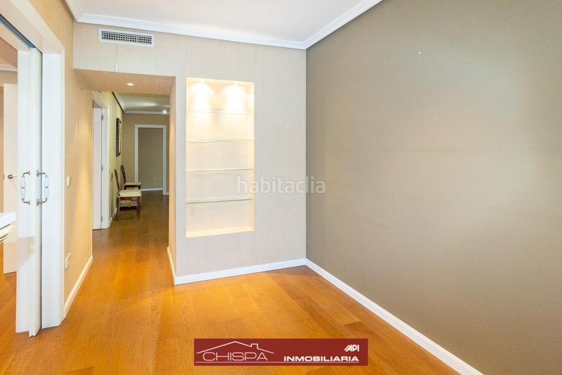 Foto fe59612f-5f58-4748-a67e-9c5581e7d9e0. Pis amb calefacció aparcament a Mestalla Valencia