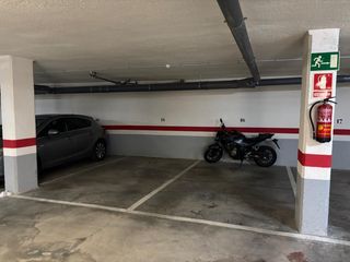 Lloguer Aparcament cotxe  Calle san vicent ferrer. Plaza de garaje en vinyes