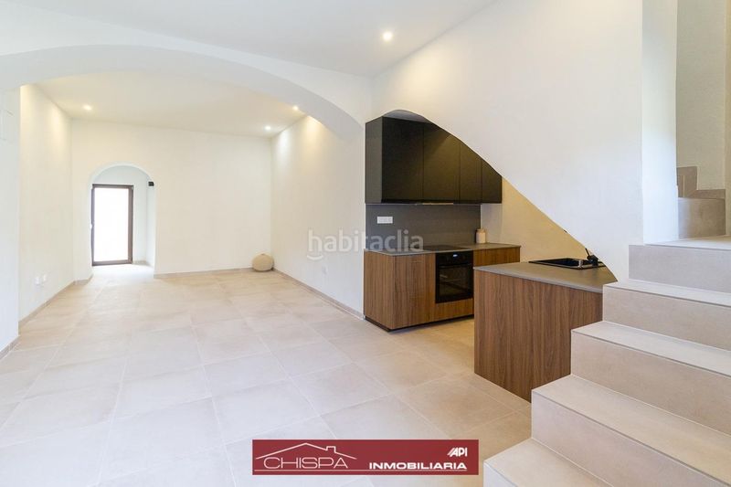 Foto dfce0408-54ca-47f0-a1fb-345a4be7e1e7. Casa amb piscina a Casco Urbano Náquera