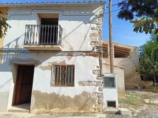 Masía en Sierra Engarcerán. Sierra engarcerán/masia