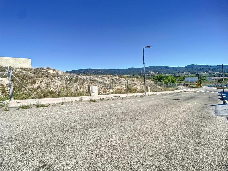 Foto 6530f87c-288f-4341-8df1-33574a0a5309. Terrain résidentiel dans Ibi