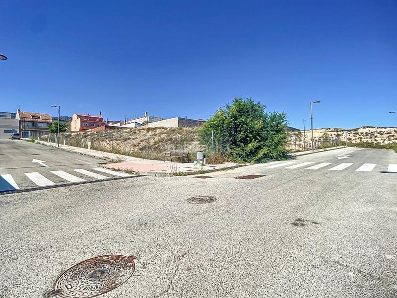 Foto b85b35d8-7da8-4cf9-bbbb-4cd6c098ad93. Terrain résidentiel dans Ibi