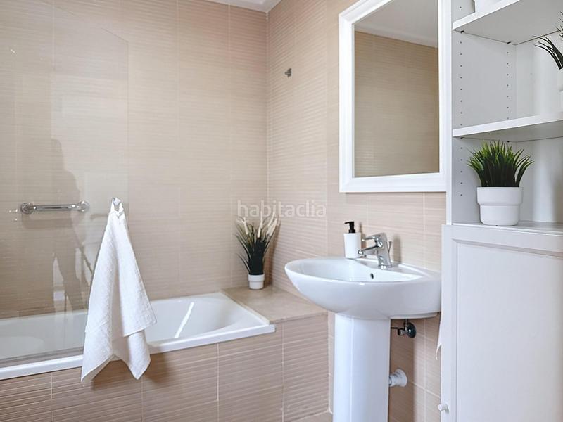 Foto 652d6fa3-da80-4e6d-a069-2ab55275c78f. Casa a schiera con riscaldamento parcheggio in Onil