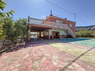Casa  Partida polígono 12 parcela 193 chopet. onil (alicante). Encantadora casa de campo cercana a onil en zona senda chopet.