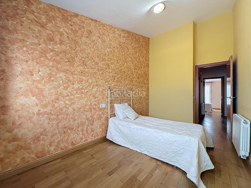 Foto d26b7c2a-e7ce-4bce-87df-af9879d29ece. Casa adossada amb calefacció aparcament a Onil