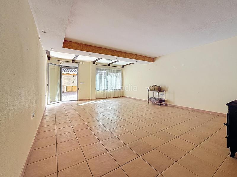 Foto d3372fca-173e-46fd-8e4e-00a80788d201. Casa adossada amb calefacció aparcament a Onil