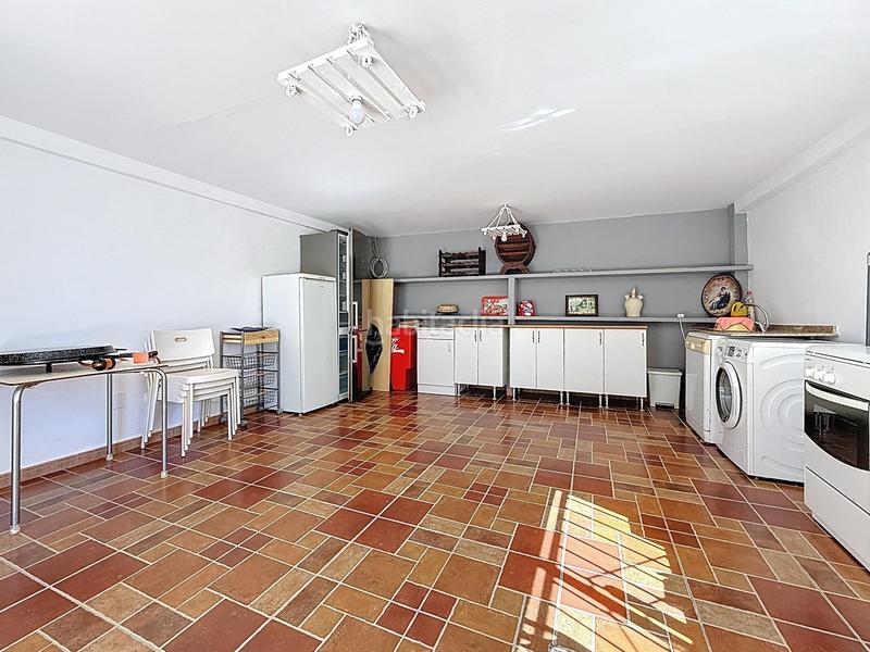 Foto e8eea892-b239-4718-8874-18a24389b200. Xalet amb aparcament piscina a Tibi