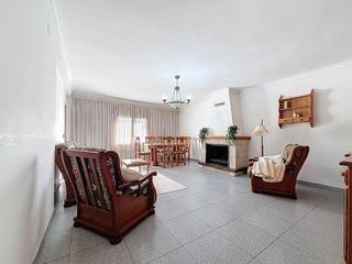 Casa  Calle eres. Gran casa de pueblo con solárium y doble entrada en castalla nor