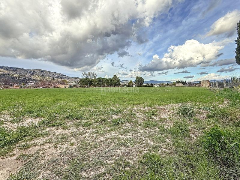 Foto a44dbccd-a55f-404f-9efe-a236ab2bad26. Finca rústica a Onil