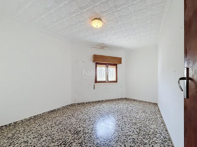 Foto f21e9514-b99b-4be3-8621-3dfdc2926128. Casa a Onil