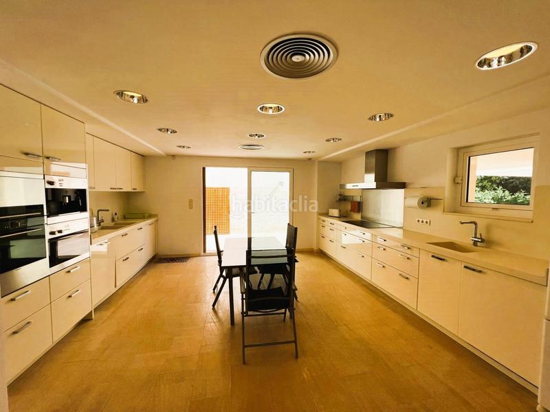 Foto 4f66e24e-0d3a-407e-b9ef-ca93ba9534f8. Chalet mit heizung parking pool in Las Rotas / Les Rotes Dénia