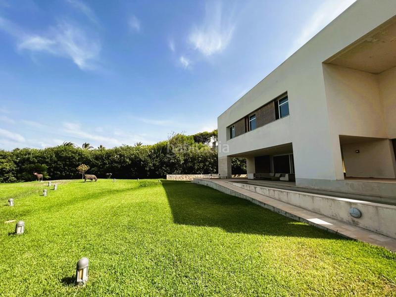 Foto ed29807e-f30f-4bd4-bcbf-e5bf9feefd10. Chalet mit heizung parking pool in Las Rotas / Les Rotes Dénia