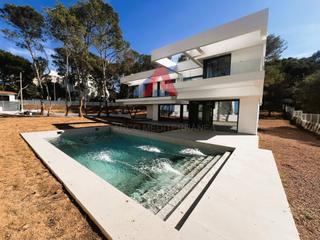 Chalet in Las Rotas / Les Rotes. Villa de lujo en denia, zona les rotes.