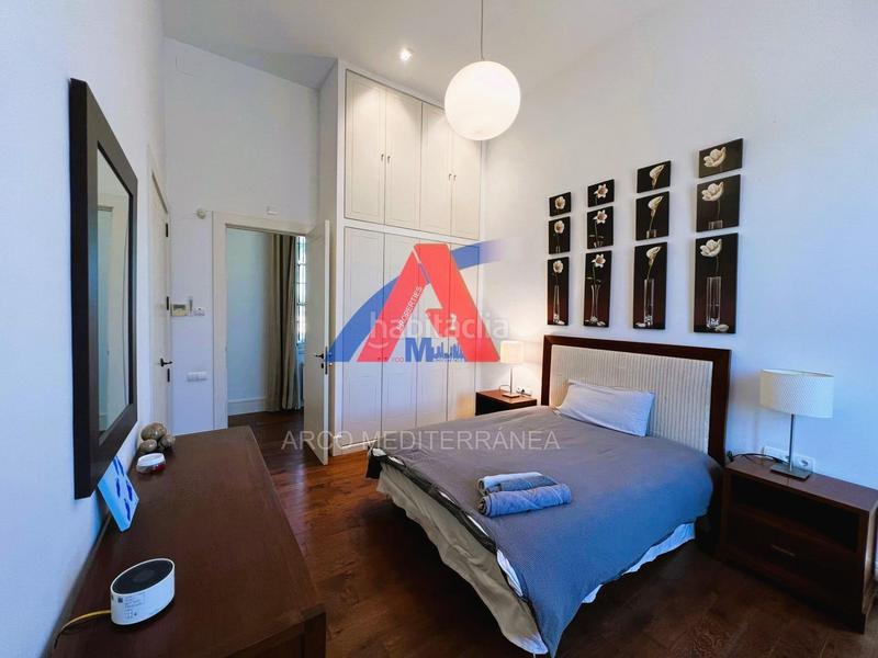 Foto 883a8a6f-6b01-480f-9eed-d414a9a81257. Chalet villa de lujo urbana en elche, zona maitino. en Elche / Elx