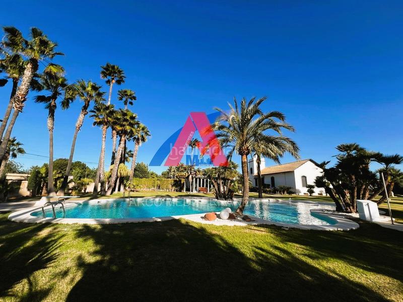 Foto 92f03a04-e3e9-42d2-97ca-0396f8d76ad2. Chalet villa de lujo urbana en elche, zona maitino. en Elche / Elx