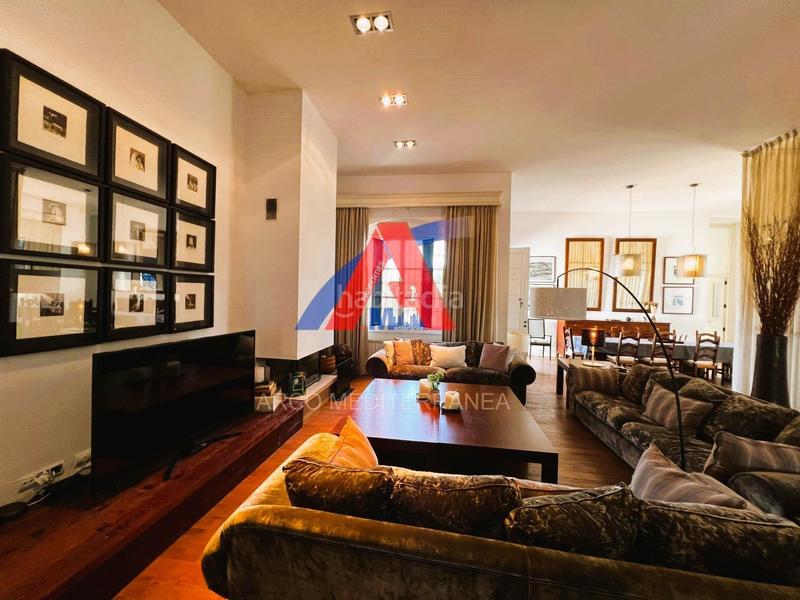 Foto d7f2e221-5e27-401d-b48e-9ba7e1071f88. Chalet villa de lujo urbana en elche, zona maitino. en Elche / Elx