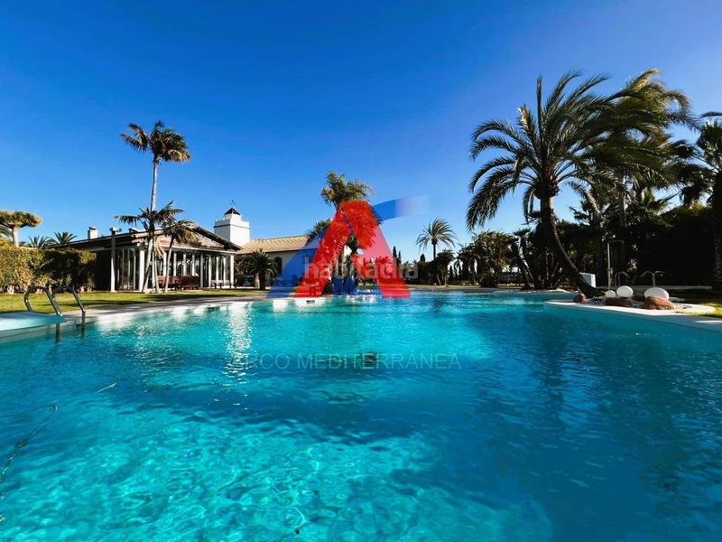 Foto df736264-4fb8-4bf1-9fc1-7c858d36adb5. Chalet villa de lujo urbana en elche, zona maitino. en Elche / Elx