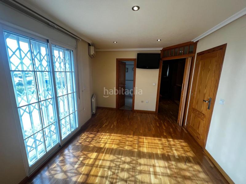 Foto 1c41d11f-e44a-4176-87b7-5d4d236d753e. Chalet mit heizung parking in Jubalcoi Elche / Elx