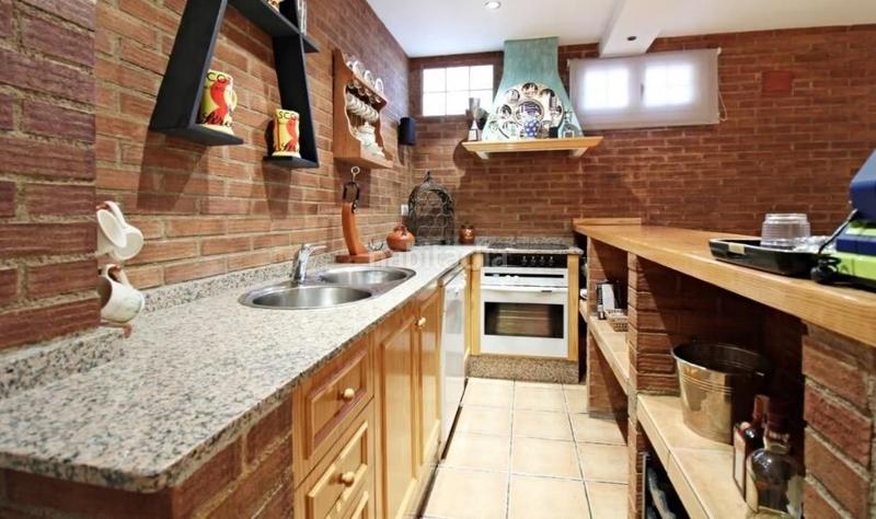 Foto 30675c2e-2019-46e2-b930-5ff4b854bf51. Chalet mit heizung parking in Jubalcoi Elche / Elx