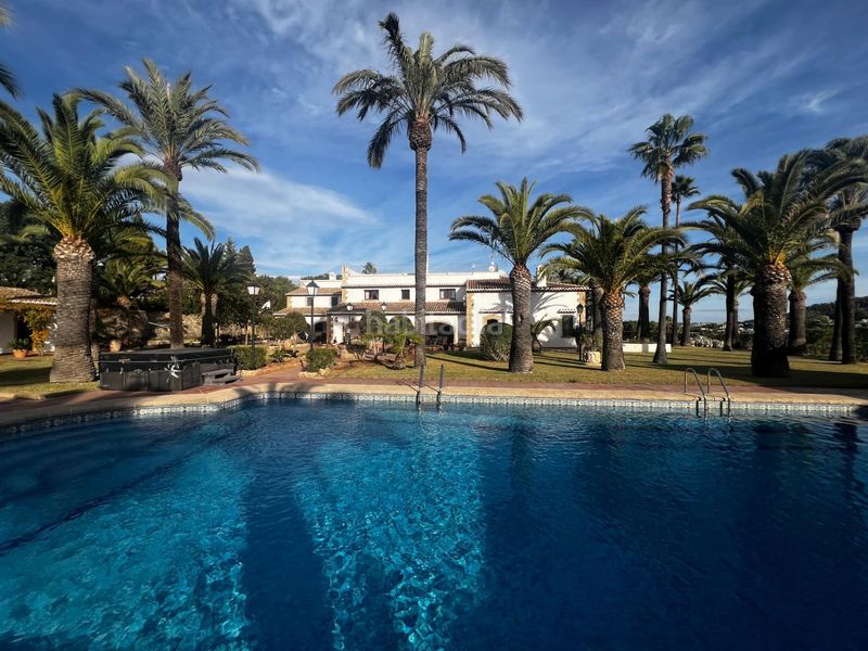 Foto d5dd319e-c852-4b0c-8e86-9ea6345e3d95. Xalet amb aparcament piscina a Partida Comunes-Adsubia Xàbia