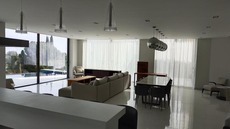 Foto 5252d09d-cea6-4754-8623-b966c480dd48. Chalet con riscaldamento parcheggio piscina in Mascarat Altea